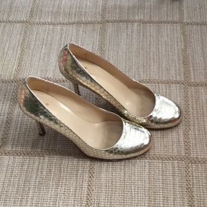 Kate Spade Karolina gold metallic snake pumps